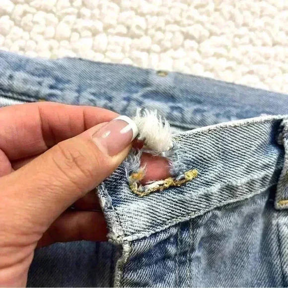 Vintage Lee 90’s Light Wash Super High Waist Bareback Tapered “Mom” Ankle Jeans - Picture 12 of 15